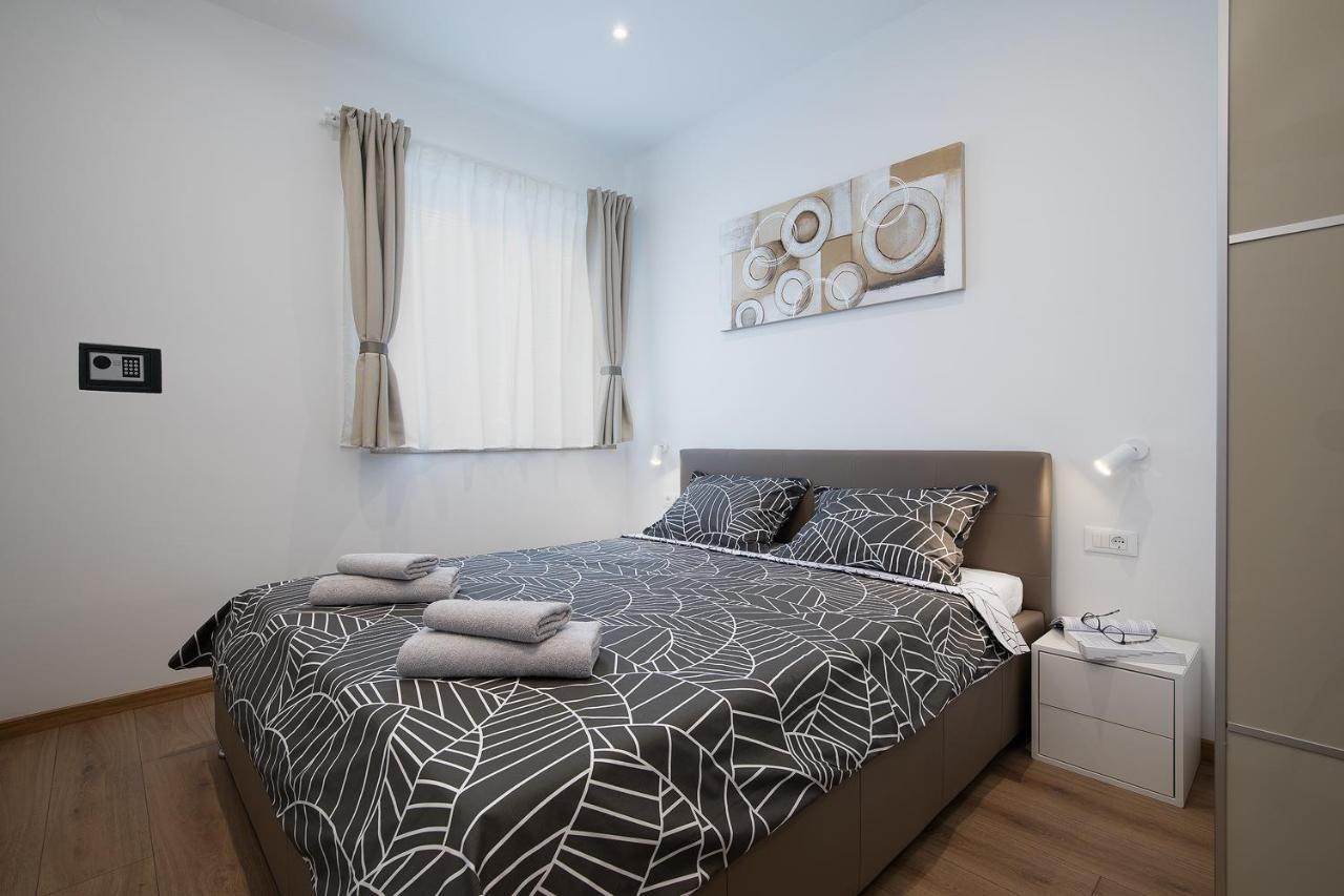 Apartments Igor Медулин Екстер'єр фото