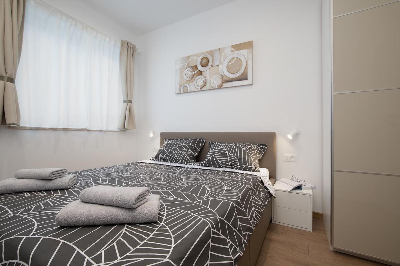 Apartments Igor Медулин Екстер'єр фото