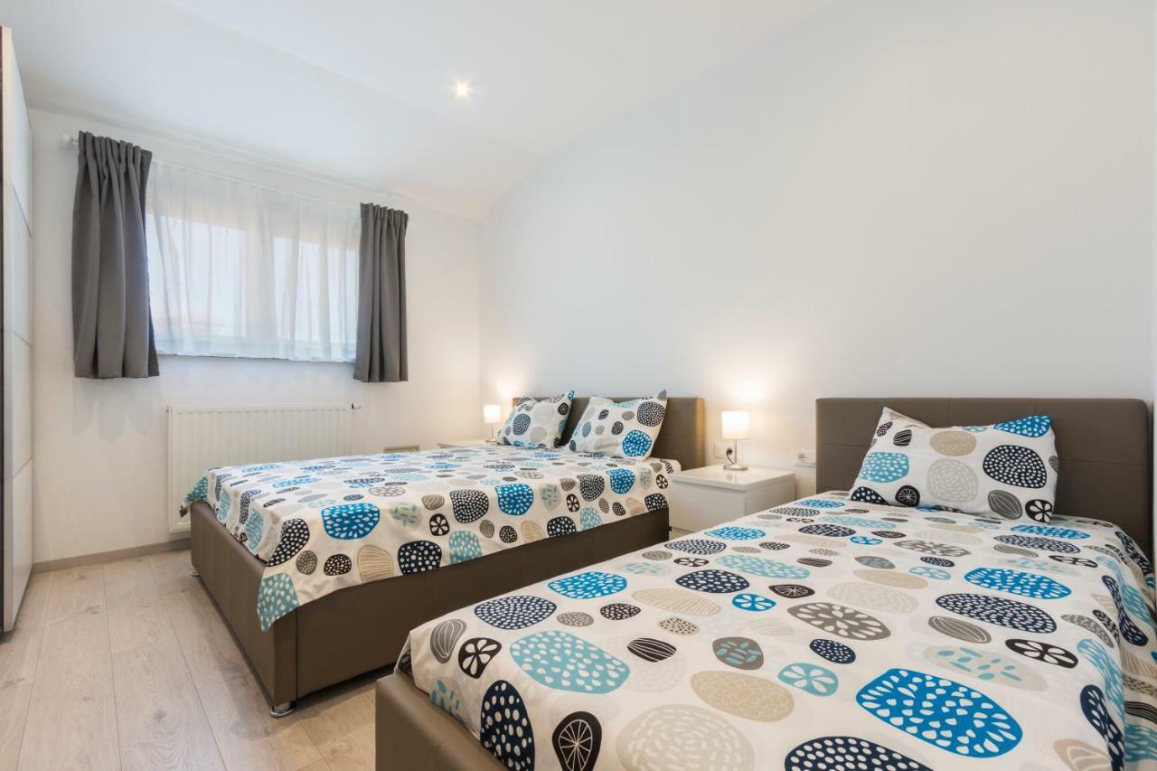 Apartments Igor Медулин Екстер'єр фото